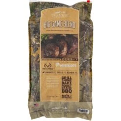 Traeger PEL320 Realtree #33 Big Game Blend Pellets 33 LB Bag(Traeger Pel320 Realtree 33 Big Game Blend Pellets 33 Lb Bag)